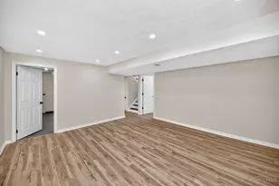 7954 Seward Ave, Cincinnati, OH 45231 - Photo 33