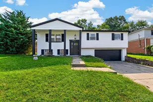 7954 Seward Ave, Cincinnati, OH 45231 - Photo 1