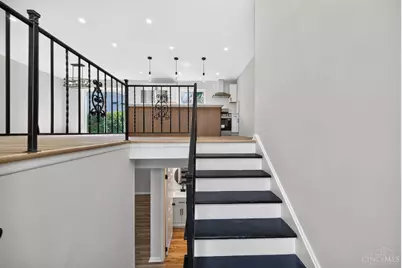 7954 Seward Avenue, Cincinnati, OH 45231 - Photo 5