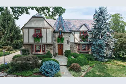 402 W Cliff Lane, Cincinnati, OH 45220 - Photo 1