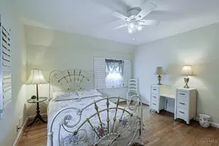 402 W Cliff Ln, Cincinnati, OH 45220 - Photo 29