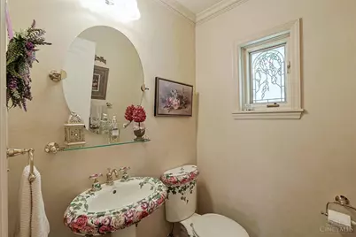 402 W Cliff Lane, Cincinnati, OH 45220 - Photo 33