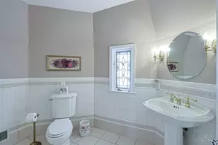 402 W Cliff Ln, Cincinnati, OH 45220 - Photo 37