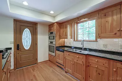 402 W Cliff Lane, Cincinnati, OH 45220 - Photo 13