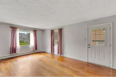 5517 Karen Avenue, Green Township, OH 45248 - Photo 5