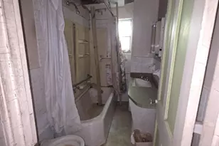 2460 Montana Ave, Cincinnati, OH 45211 - Photo 7