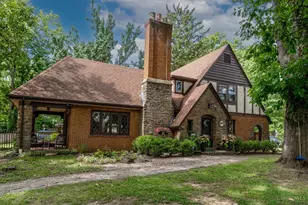 6093 Belmont Ave, Cincinnati, OH 45224 - Photo 1