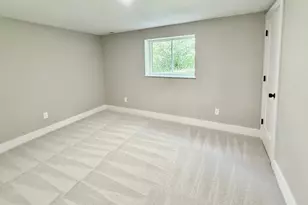 9661 Weik Rd, Colerain Township, OH 45252 - Photo 23