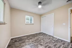 1081 Prairie Ave, Lincoln Heights, OH 45215 - Photo 17
