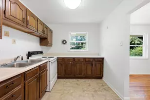 727 W Kemper Rd, Forest Park, OH 45246 - Photo 9