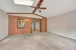 6920 Gloria Dr, Cincinnati, OH 45239 - Photo 11