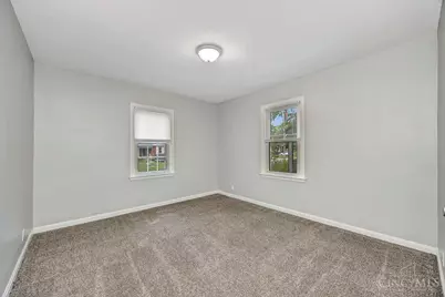 6920 Gloria Drive, Cincinnati, OH 45239 - Photo 25