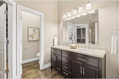 558 Milton Street, Cincinnati, OH 45202 - Photo 21