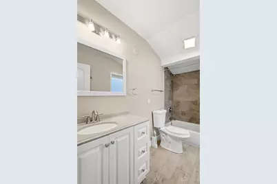 558 Milton Street, Cincinnati, OH 45202 - Photo 31