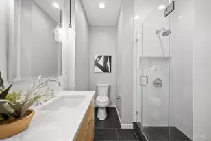 131 W 15th St, Cincinnati, OH 45202 - Photo 27