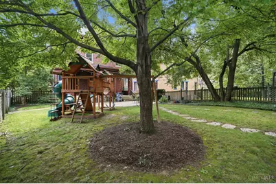 548 Howell Avenue, Cincinnati, OH 45220 - Photo 55