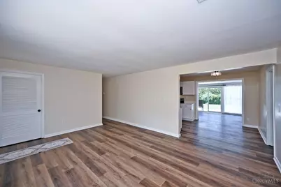1102 Heatherstone Way, Miami Township, OH 45150 - Photo 9