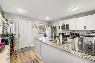 8241 Georgianna Dr, Colerain Township, OH 45239 - Photo 9