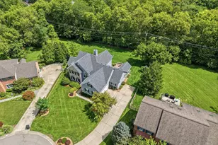 7945 Woodglen Dr, West Chester, OH 45069 - Photo 3