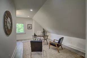 871 Hutchins Ave, Cincinnati, OH 45229 - Photo 15