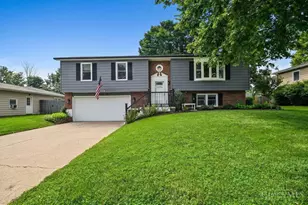 425 Meadow Ln, Trenton, OH 45067 - Photo 1