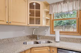 8265 Forest Rd, Anderson Township, OH 45255 - Photo 17