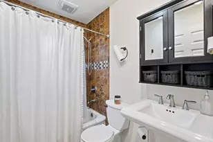 5577 Raceview Ave, Cincinnati, OH 45248 - Photo 17