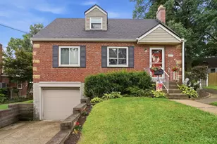 5577 Raceview Ave, Cincinnati, OH 45248 - Photo 1