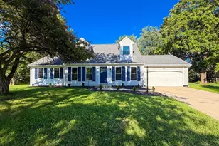 8212 Chestnut Hill Ct, West Chester, OH 45069 - Photo 1