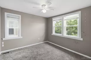 3708 Cross St, Cheviot, OH 45211 - Photo 7