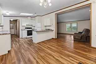 53 Maple St, Martinsville, OH 45146 - Photo 5