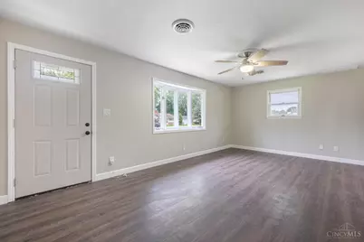 3382 Valley Wood Dr, Kettering, OH 45429 - Photo 3