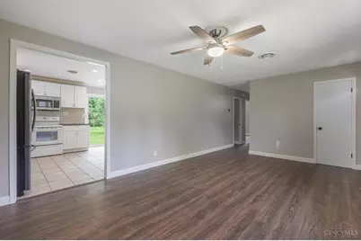 3382 Valley Wood Dr, Kettering, OH 45429 - Photo 5
