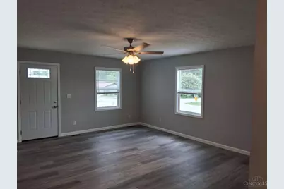 70 W Church Street, New Vienna, OH 45159 - Photo 5