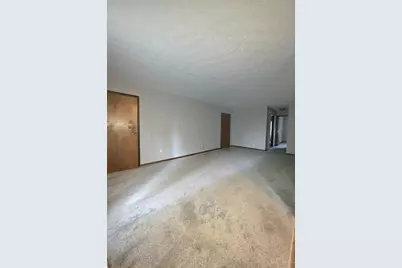 2050 Sunset Drive, Hamilton, OH 45013 - Photo 5