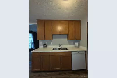 2050 Sunset Drive, Hamilton, OH 45013 - Photo 9