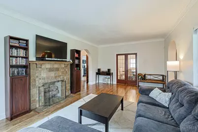 2003 Crane Avenue, Cincinnati, OH 45207 - Photo 7