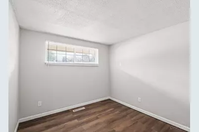 6687 Hubbard Drive, Huber Heights, OH 45424 - Photo 15