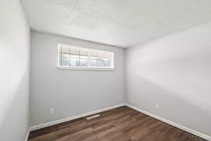 6687 Hubbard Dr, Huber Heights, OH 45424 - Photo 15