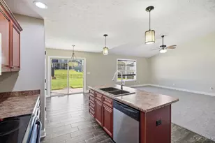 330 Deep Woods Ct, Carlisle, OH 45005 - Photo 13