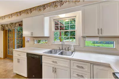 7307 Mallard Drive, West Chester, OH 45069 - Photo 5