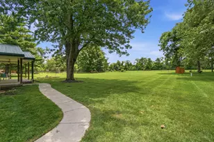 1428 E Social Row Rd, Washington Twp, OH 45458 - Photo 31