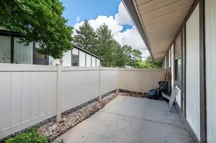 9447 Willowgate Dr, Colerain Township, OH 45251 - Photo 3
