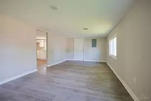 239 Cedar St, Franklin, OH 45005 - Photo 7