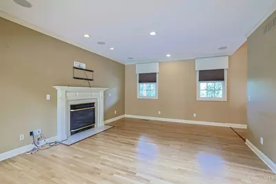 5512 Charleston Woods Drive, Liberty Township, OH 45044 - Photo 9