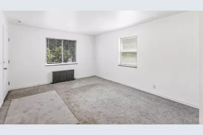 7119 Eastlawn Drive, Cincinnati, OH 45237 - Photo 7