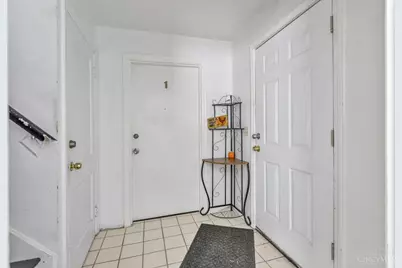 7119 Eastlawn Drive, Cincinnati, OH 45237 - Photo 17