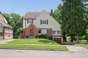 6700 Sampson Ln, Silverton, OH 45236 - Photo 1