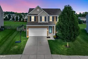 2075 Prairie Clover Dr, Turtle Creek Township, OH 45036 - Photo 3