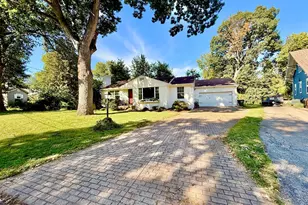 1530 Maple Ave, Wyoming, OH 45215 - Photo 1